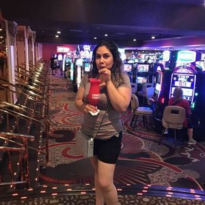 Meet your Posher, Nena